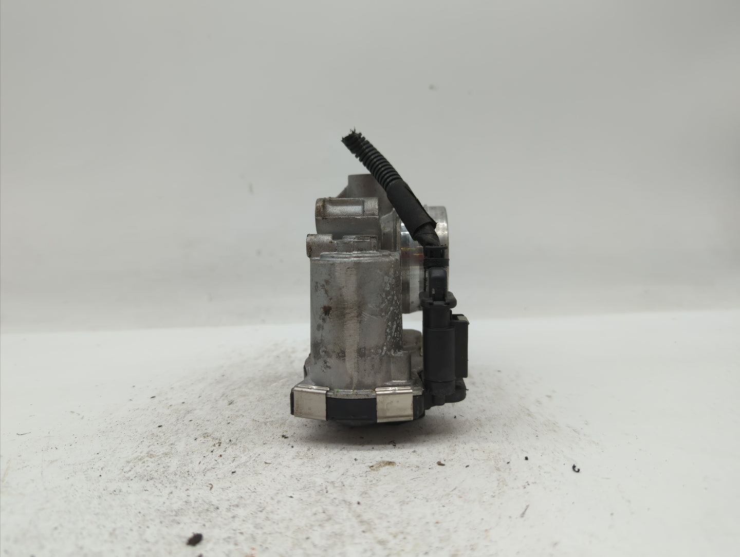 2018-2019 Chevrolet Equinox Throttle Body P/N:12659491BA 12671379AA Fits Fits 2016 2017 2018 2019 OEM Used Auto Parts - Oemu