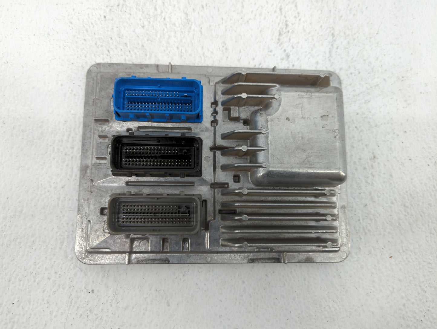 2018-2019 Chevrolet Equinox PCM Engine Control Computer ECU ECM PCU OEM P/N:12688973 12697837, 12687328 Fits Fits 2017 2018 