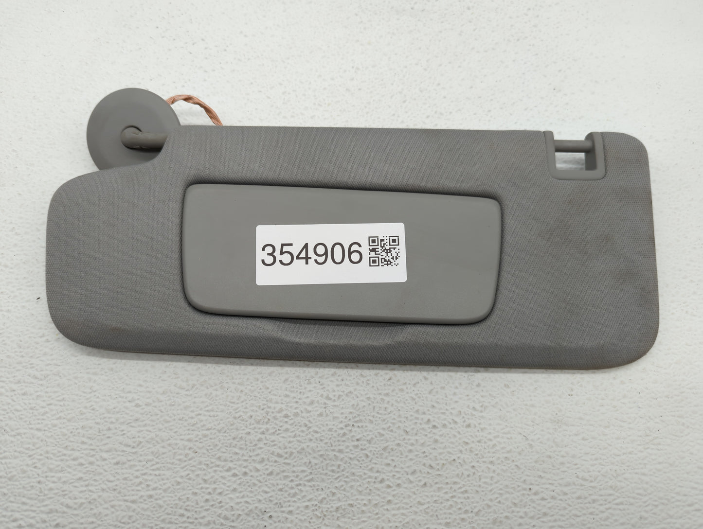 2018-2019 Chevrolet Equinox Sun Visor Shade Replacement Driver Left Mirror Fits Fits 2018 2019 OEM Used Auto Parts - Oemused