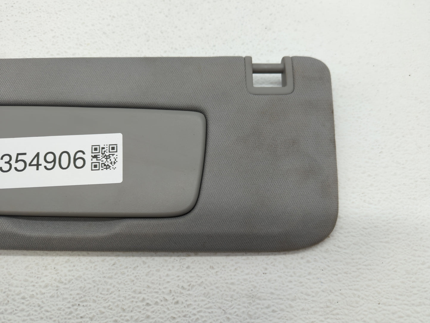 2018-2019 Chevrolet Equinox Sun Visor Shade Replacement Driver Left Mirror Fits Fits 2018 2019 OEM Used Auto Parts - Oemused