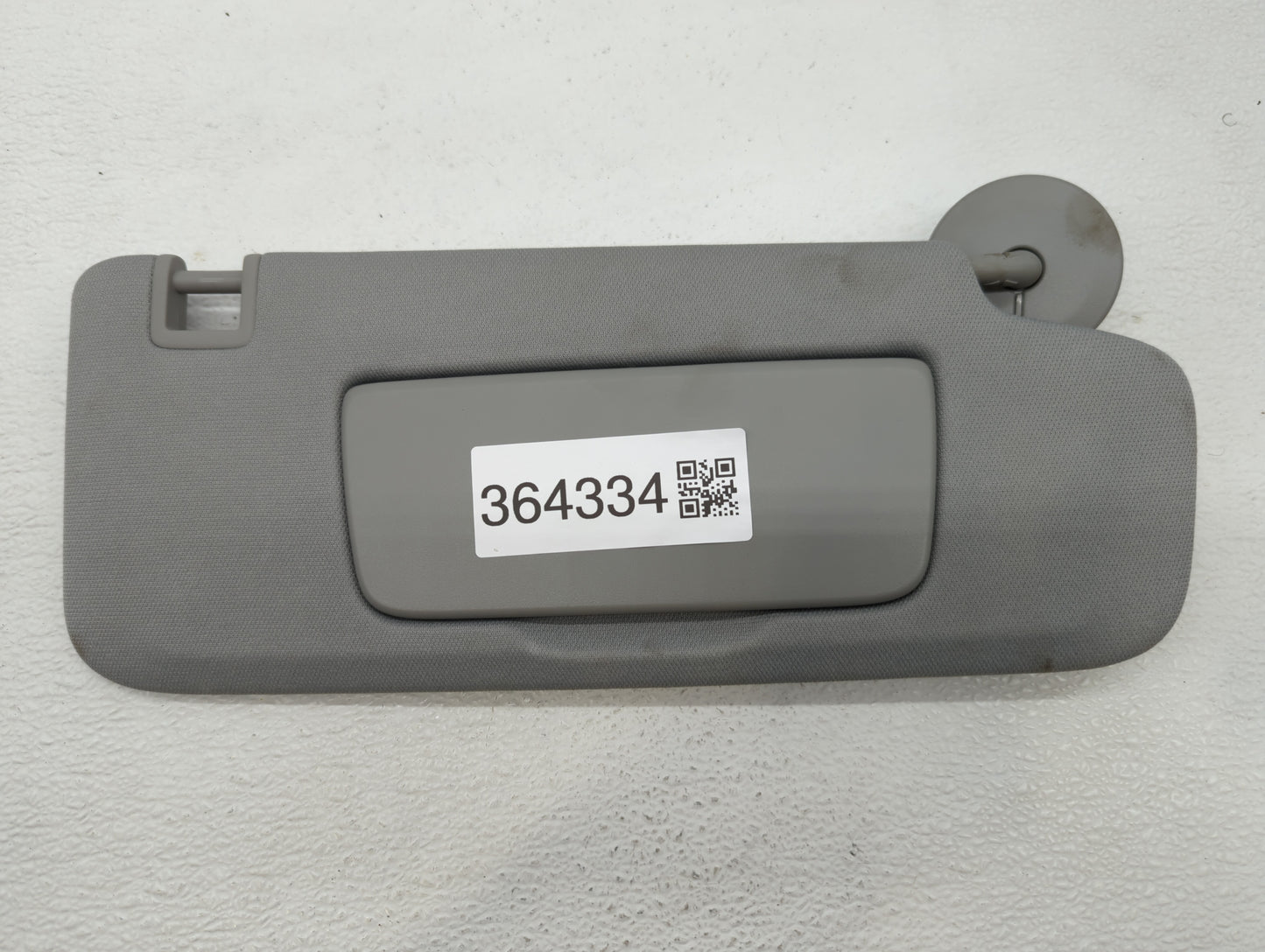 2018-2019 Chevrolet Equinox Sun Visor Shade Replacement Passenger Right Mirror Fits Fits 2018 2019 OEM Used Auto Parts - Oem