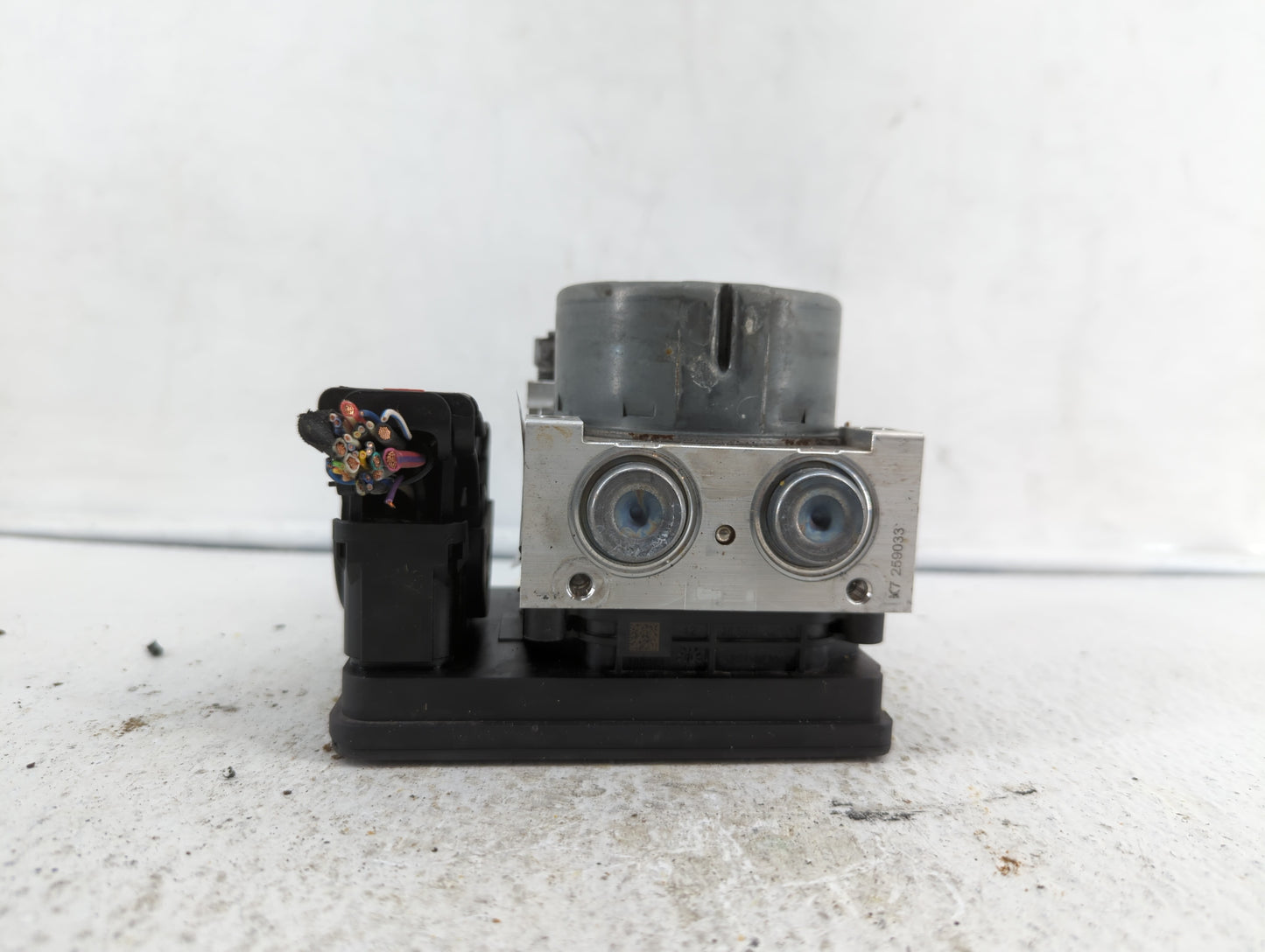 2018-2019 Chevrolet Equinox ABS Pump Control Module Replacement P/N:84560131 84342052, 84646849, 84715330 Fits Fits 2018 201