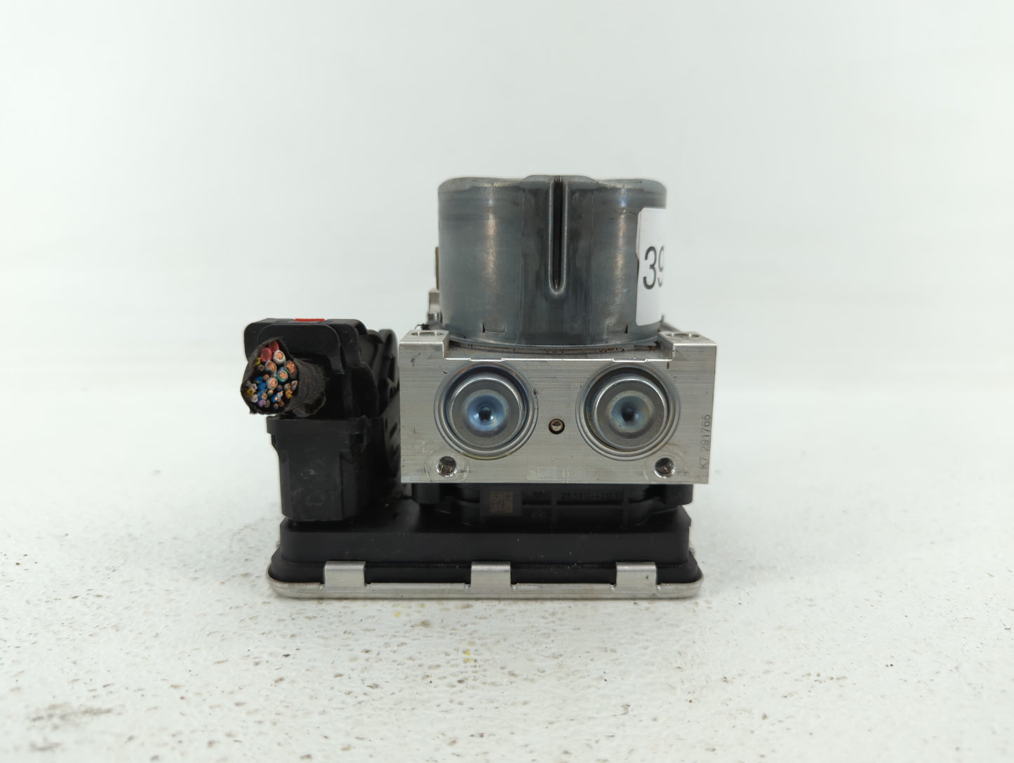 2018-2019 Chevrolet Equinox ABS Pump Control Module Replacement P/N:84646851 84414759, 84254908 Fits Fits 2018 2019 OEM Used