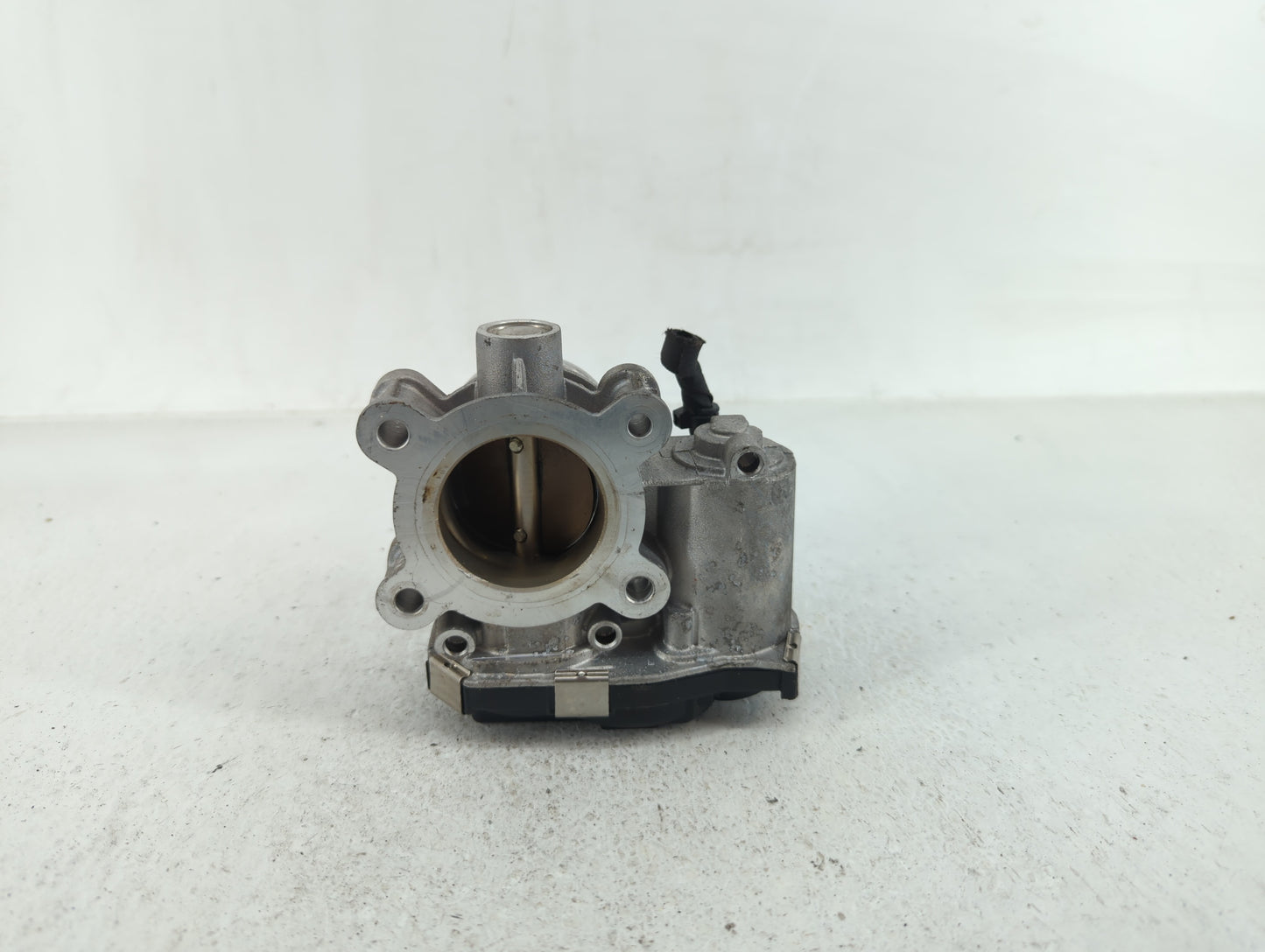2018-2022 Chevrolet Equinox Throttle Body P/N:12671379AA Fits Fits 2016 2017 2018 2019 2020 2021 2022 OEM Used Auto Parts - 