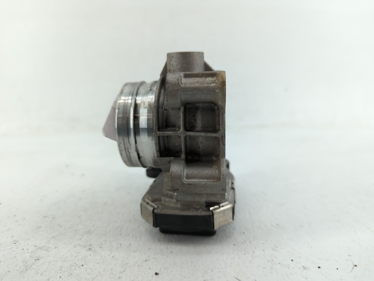 2018-2022 Chevrolet Equinox Throttle Body P/N:12671379AA Fits Fits 2016 2017 2018 2019 2020 2021 2022 OEM Used Auto Parts - 