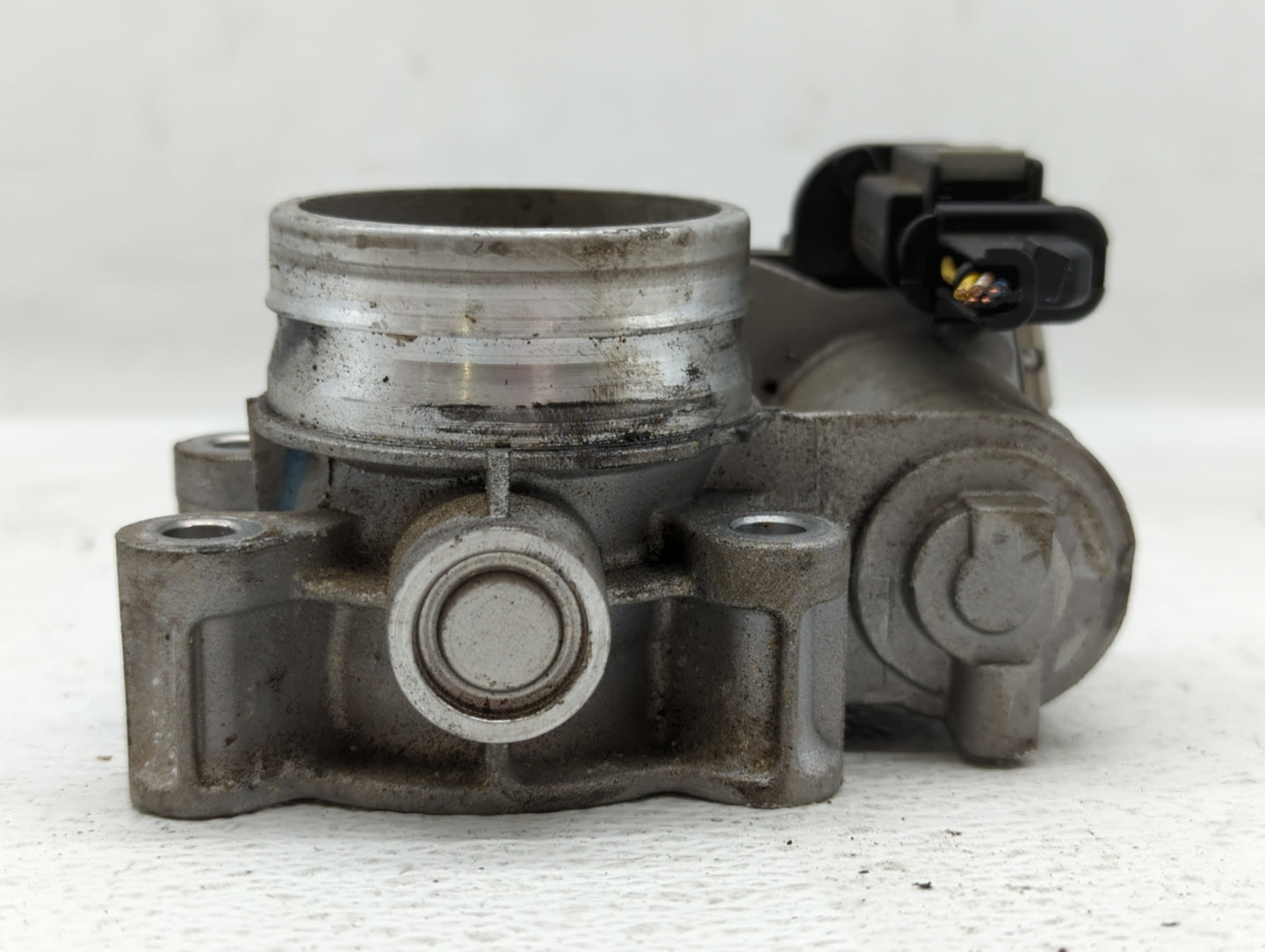 2018-2022 Chevrolet Equinox Throttle Body P/N:12671379AA Fits Fits 2016 2017 2018 2019 2020 2021 2022 OEM Used Auto Parts - 