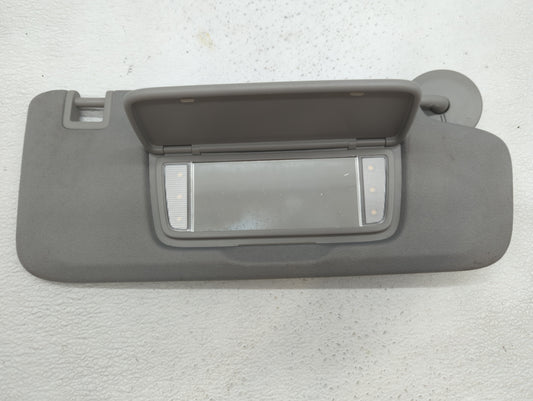 2018-2019 Chevrolet Equinox Sun Visor Shade Replacement Passenger Right Mirror Fits Fits 2018 2019 OEM Used Auto Parts - Oem