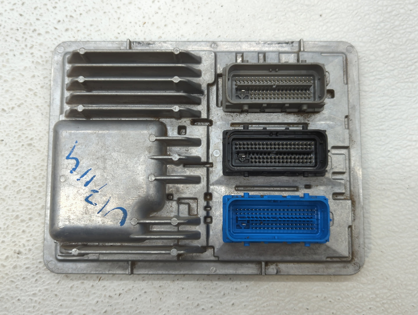 2018-2020 Chevrolet Equinox PCM Engine Control Computer ECU ECM PCU OEM P/N:12697837 811839393 Fits OEM Used Auto Parts - Oe