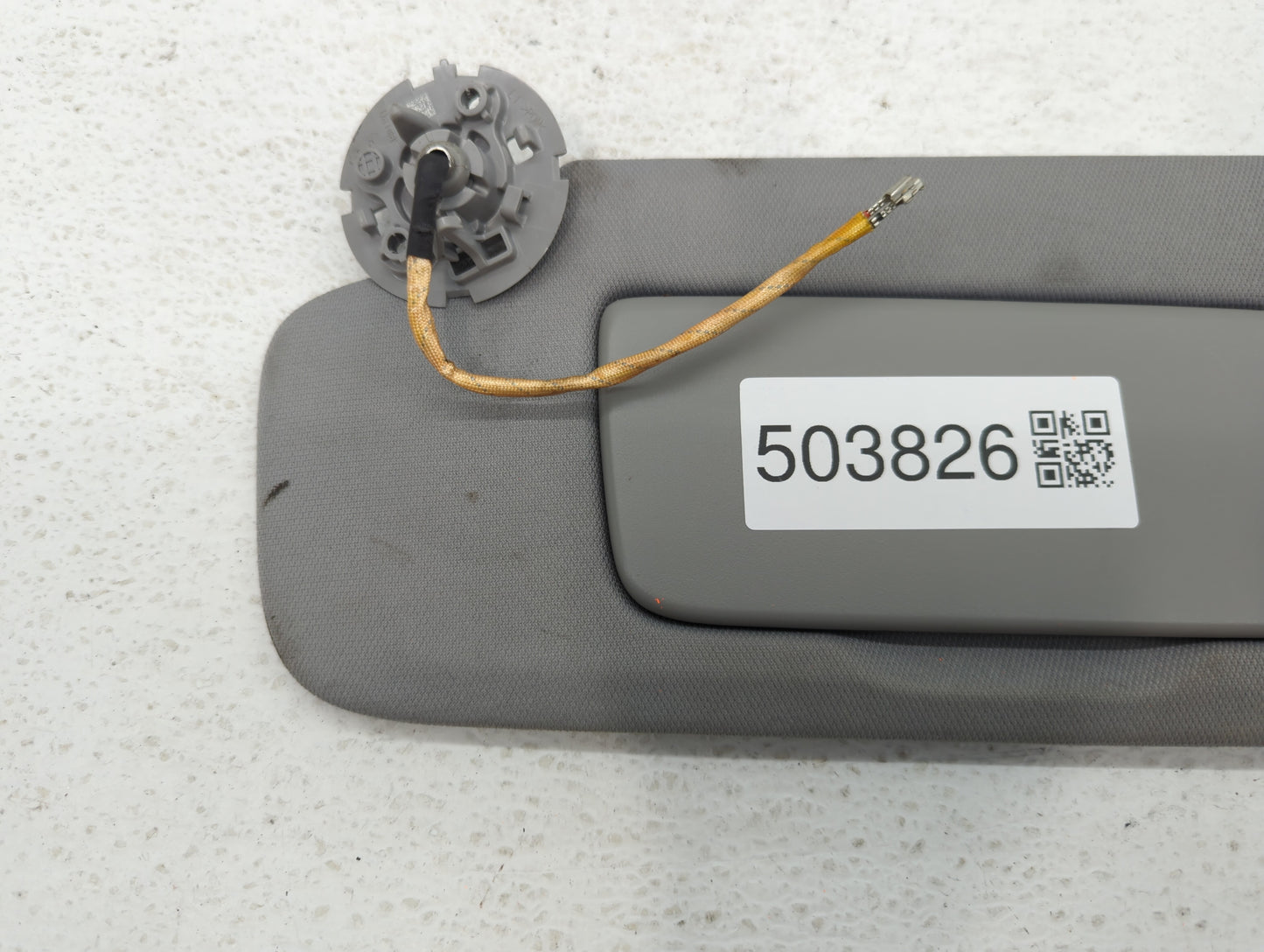 2018-2019 Chevrolet Equinox Sun Visor Shade Replacement Driver Left Mirror Fits Fits 2018 2019 OEM Used Auto Parts - Oemused