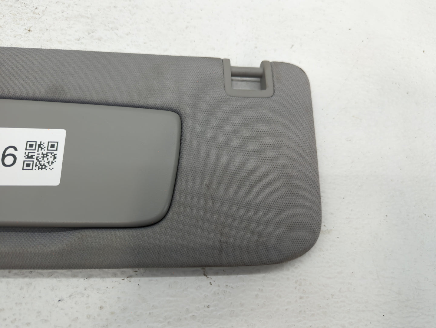 2018-2019 Chevrolet Equinox Sun Visor Shade Replacement Driver Left Mirror Fits Fits 2018 2019 OEM Used Auto Parts - Oemused