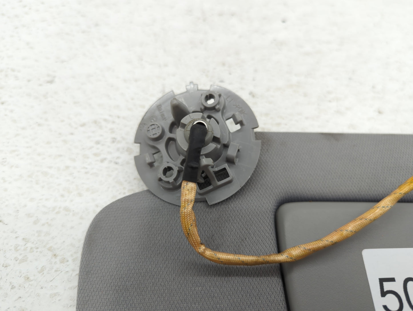 2018-2019 Chevrolet Equinox Sun Visor Shade Replacement Driver Left Mirror Fits Fits 2018 2019 OEM Used Auto Parts - Oemused