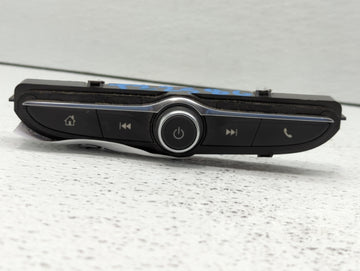 2019 Chevrolet Equinox Climate Control Module Temperature AC/Heater Replacement P/N:84491778 Fits OEM Used Auto Parts - Oemu