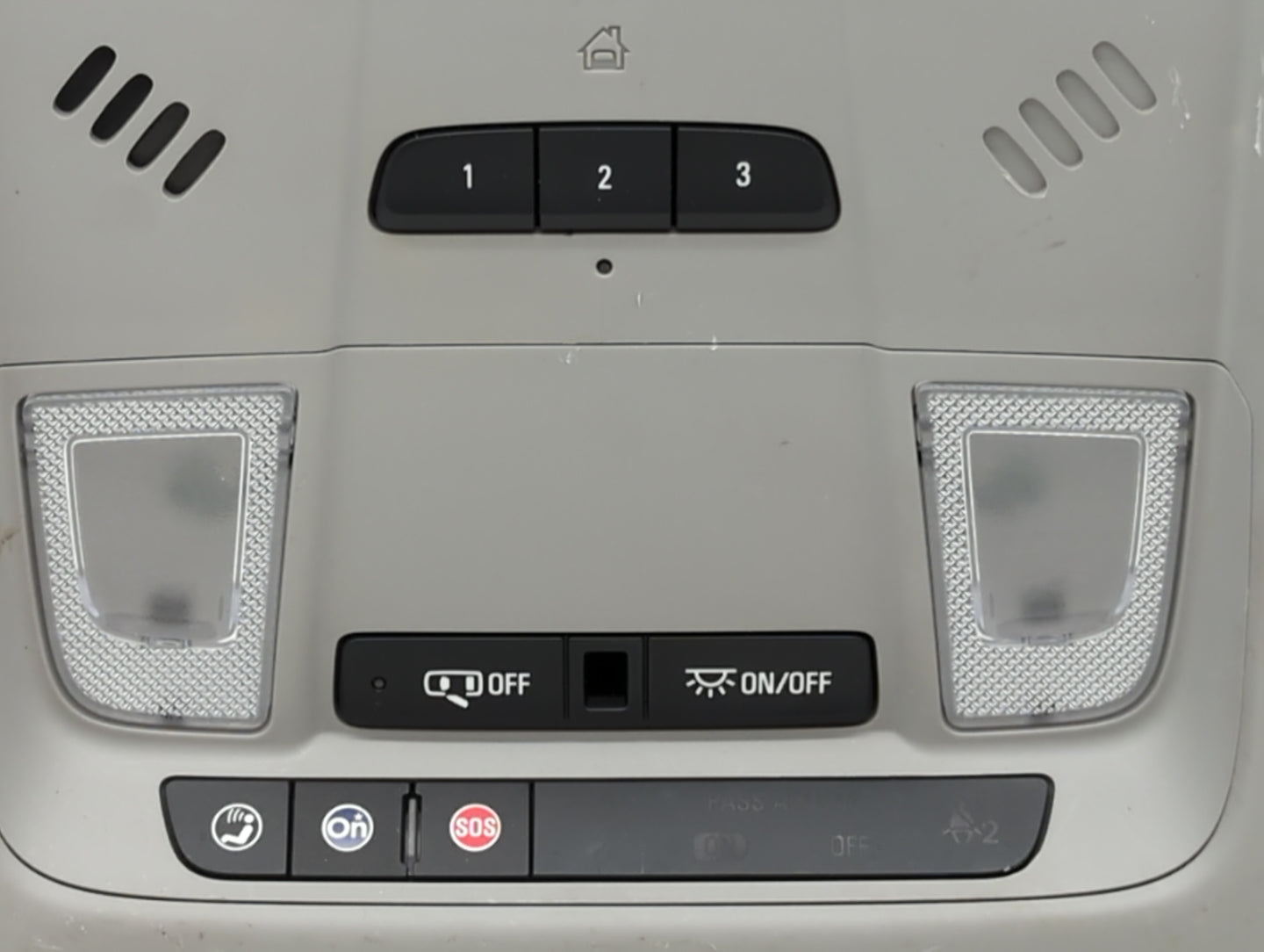 2018-2022 Chevrolet Equinox Center Floor Console P/N:8424751 Fits Fits 2018 2019 2020 2021 2022 OEM Used Auto Parts - Oemuse