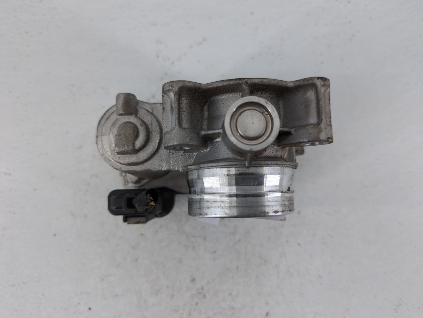 2018-2022 Chevrolet Equinox Throttle Body P/N:12671379AA Fits Fits 2016 2017 2018 2019 2020 2021 2022 OEM Used Auto Parts - 