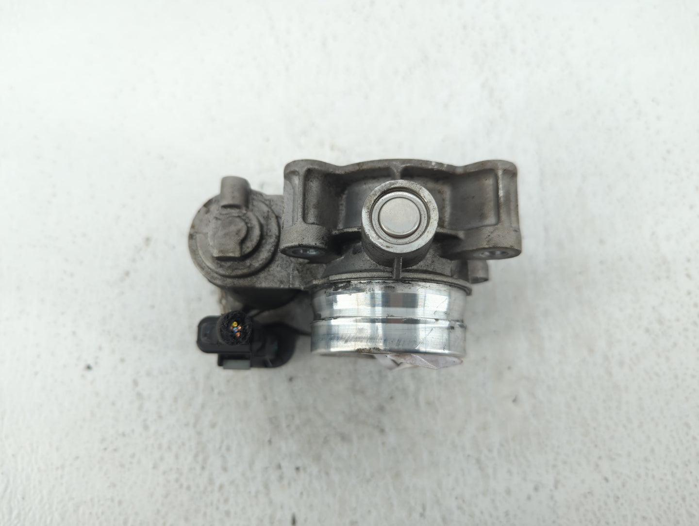 2018-2022 Chevrolet Equinox Throttle Body P/N:12671379AA Fits Fits 2016 2017 2018 2019 2020 2021 2022 OEM Used Auto Parts - 
