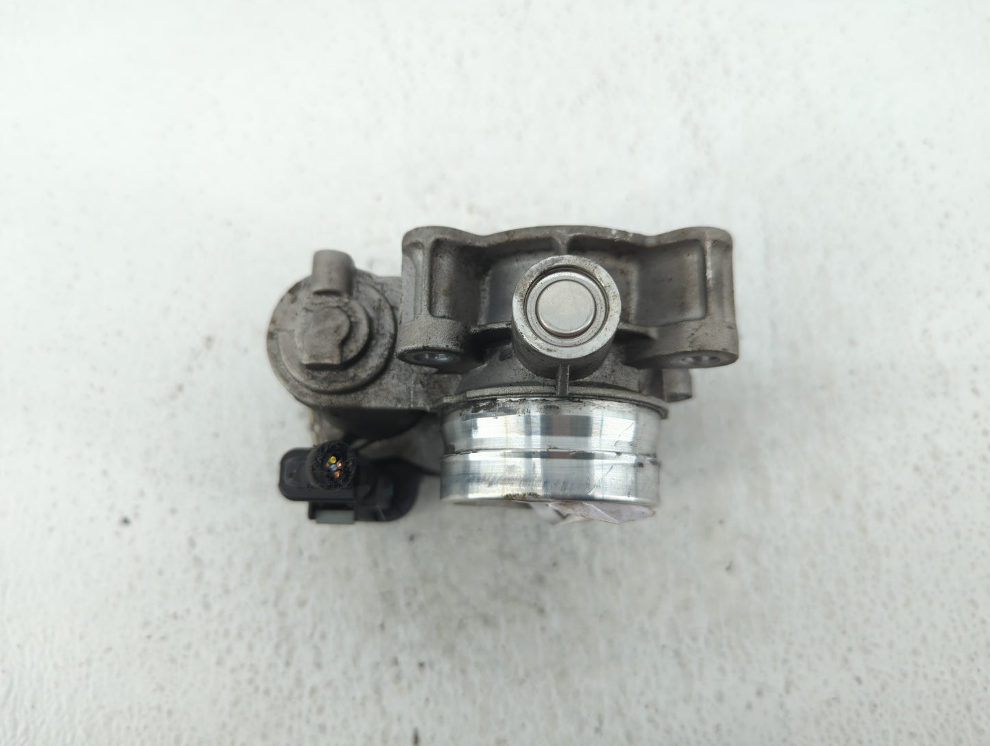 2018-2022 Chevrolet Equinox Throttle Body P/N:12671379AA Fits Fits 2016 2017 2018 2019 2020 2021 2022 OEM Used Auto Parts - 