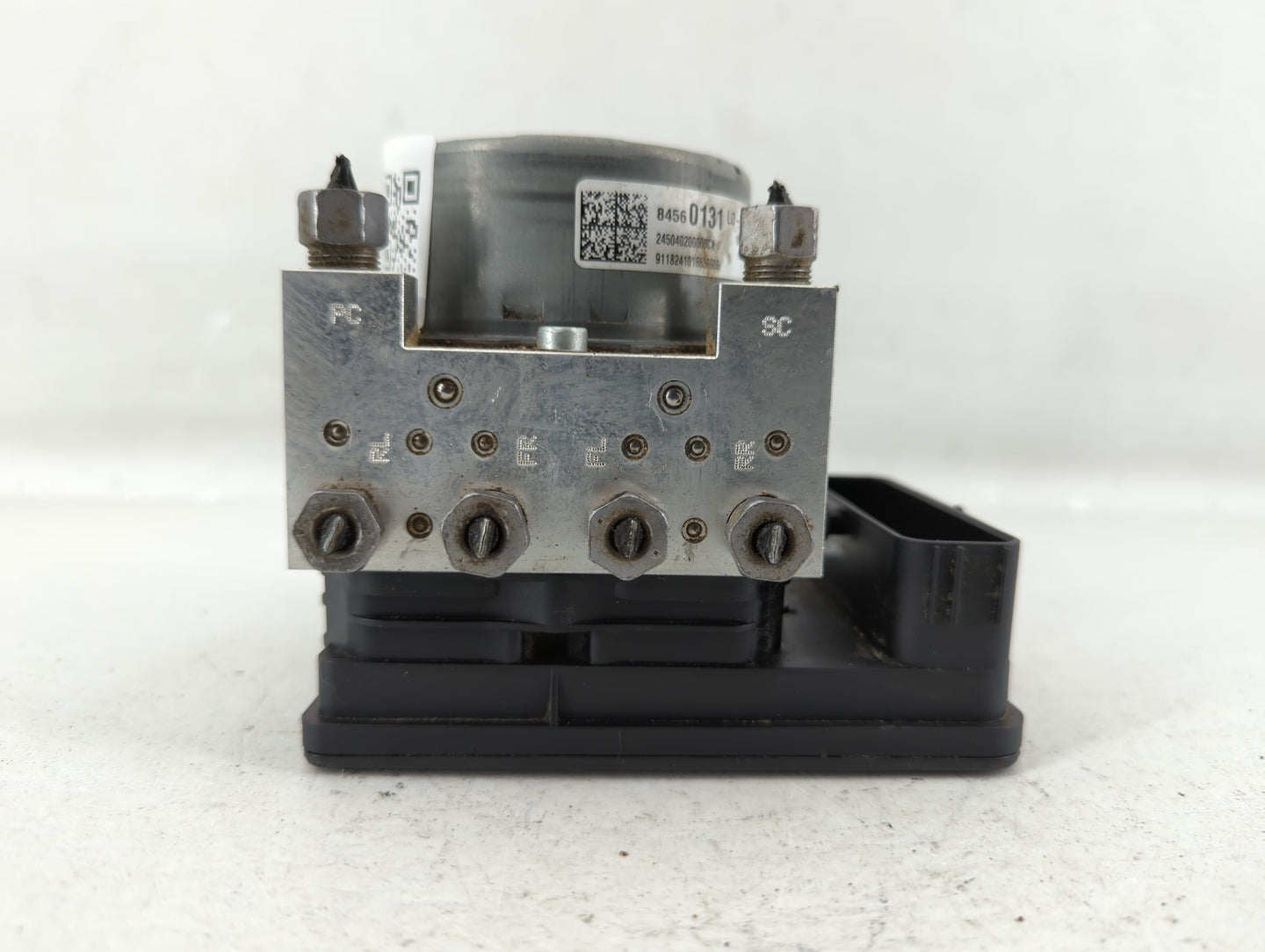 2018-2019 Chevrolet Equinox ABS Pump Control Module Replacement P/N:84560131 Fits Fits 2018 2019 2020 2021 OEM Used Auto Par