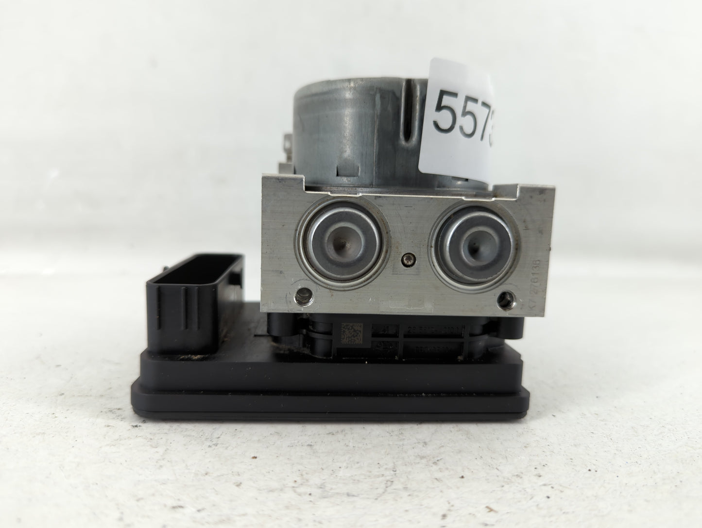 2018-2019 Chevrolet Equinox ABS Pump Control Module Replacement P/N:84560131 Fits Fits 2018 2019 2020 2021 OEM Used Auto Par
