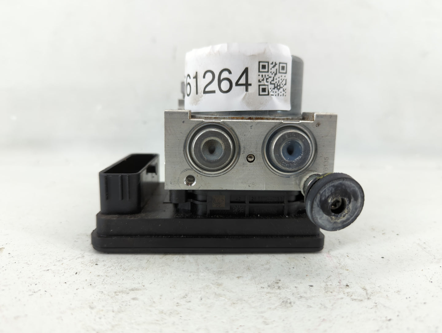 2018-2019 Chevrolet Equinox ABS Pump Control Module Replacement P/N:84560135 84560131 Fits Fits 2018 2019 2020 2021 OEM Used