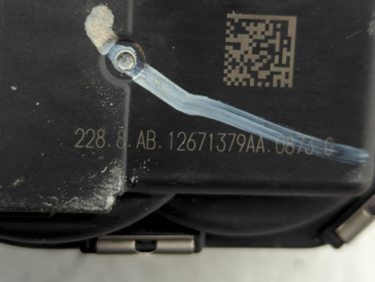 2018-2022 Chevrolet Equinox Throttle Body P/N:12671379AA Fits Fits 2016 2017 2018 2019 2020 2021 2022 OEM Used Auto Parts - 
