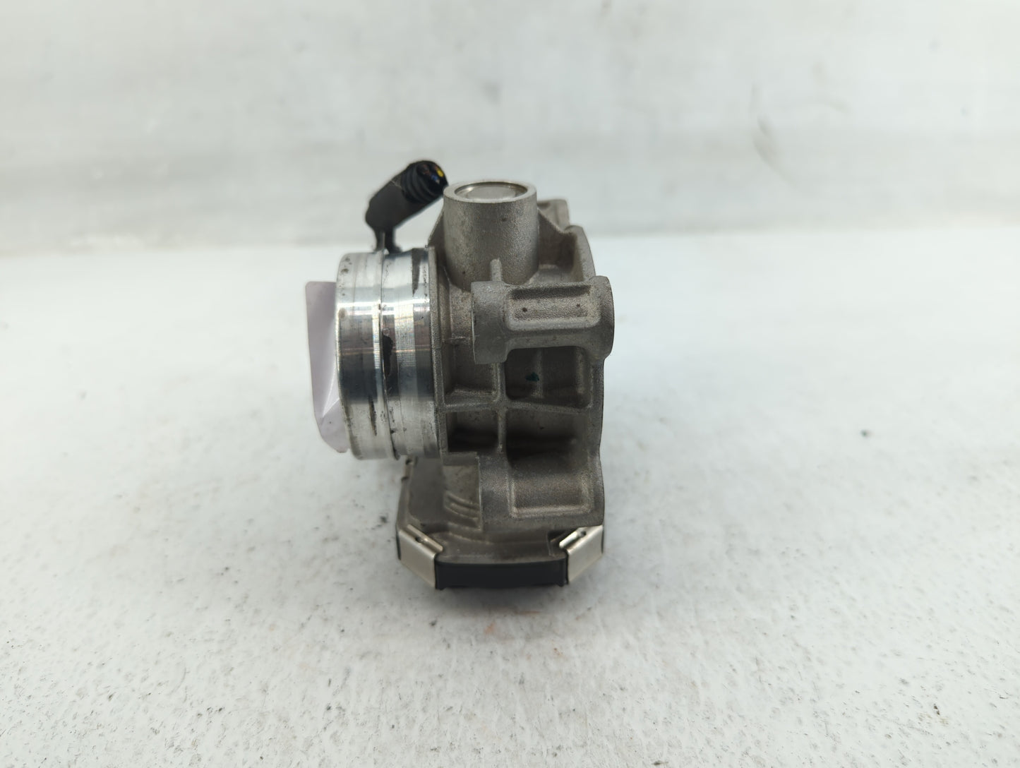 2018-2022 Chevrolet Equinox Throttle Body P/N:12671379AA Fits Fits 2016 2017 2018 2019 2020 2021 2022 OEM Used Auto Parts - 