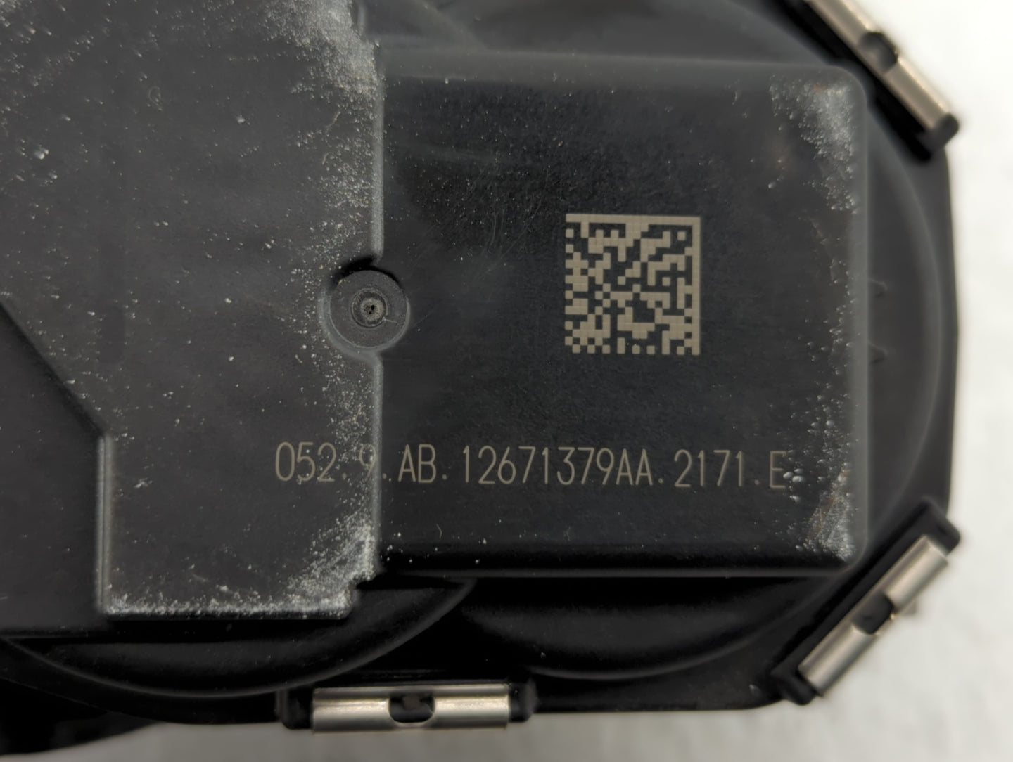 2018-2022 Chevrolet Equinox Throttle Body P/N:12671379AA Fits Fits 2016 2017 2018 2019 2020 2021 2022 OEM Used Auto Parts - 