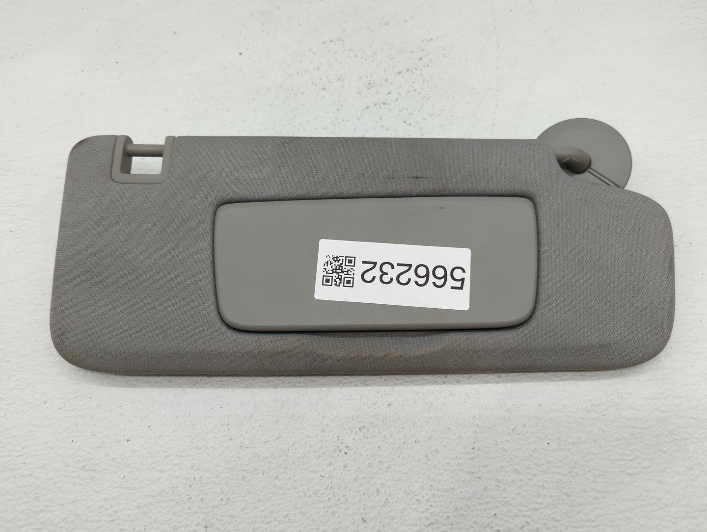 2018-2019 Chevrolet Equinox Sun Visor Shade Replacement Driver Left Mirror Fits Fits 2018 2019 OEM Used Auto Parts - Oemused
