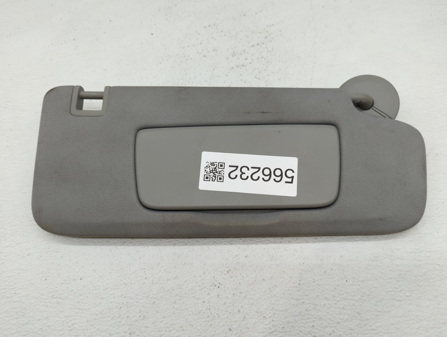 2018-2019 Chevrolet Equinox Sun Visor Shade Replacement Driver Left Mirror Fits Fits 2018 2019 OEM Used Auto Parts - Oemused