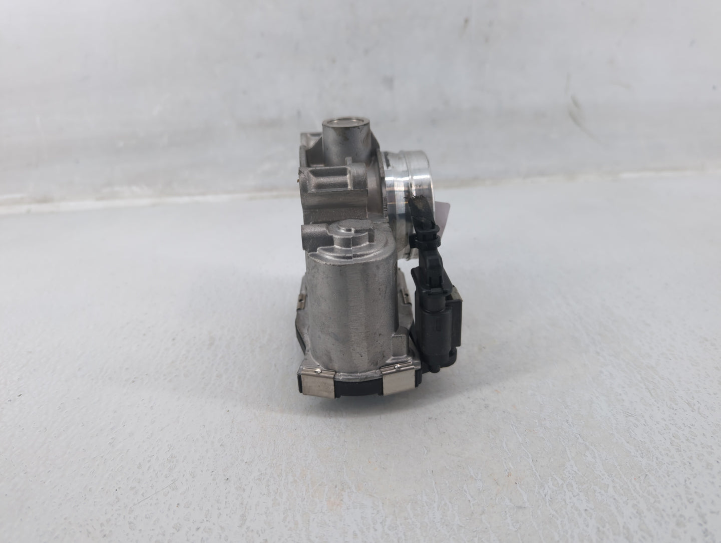 2018-2022 Chevrolet Equinox Throttle Body P/N:12659491BA 12671379AA Fits Fits 2016 2017 2018 2019 2020 2021 2022 OEM Used Au