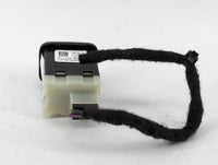 2019 Chevrolet Equinox CONSOLE BACK DUAL USB CHARGER PORT - Oemusedautoparts1.com