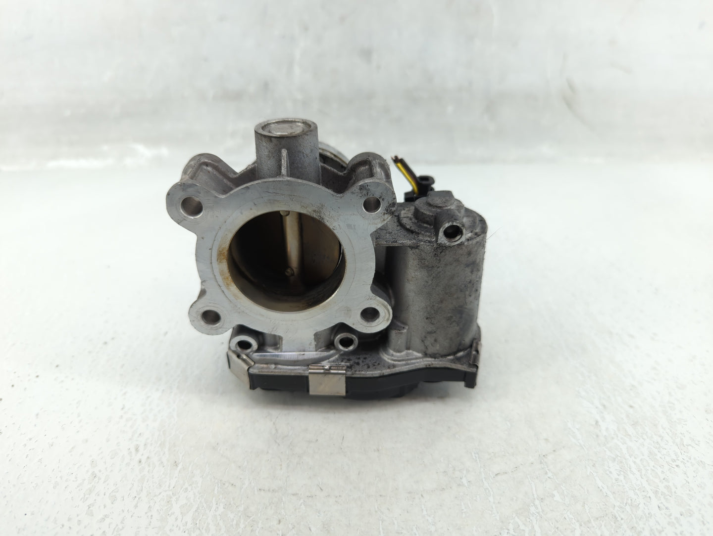 2018-2022 Chevrolet Equinox Throttle Body P/N:12671379AA Fits Fits 2016 2017 2018 2019 2020 2021 2022 OEM Used Auto Parts - 