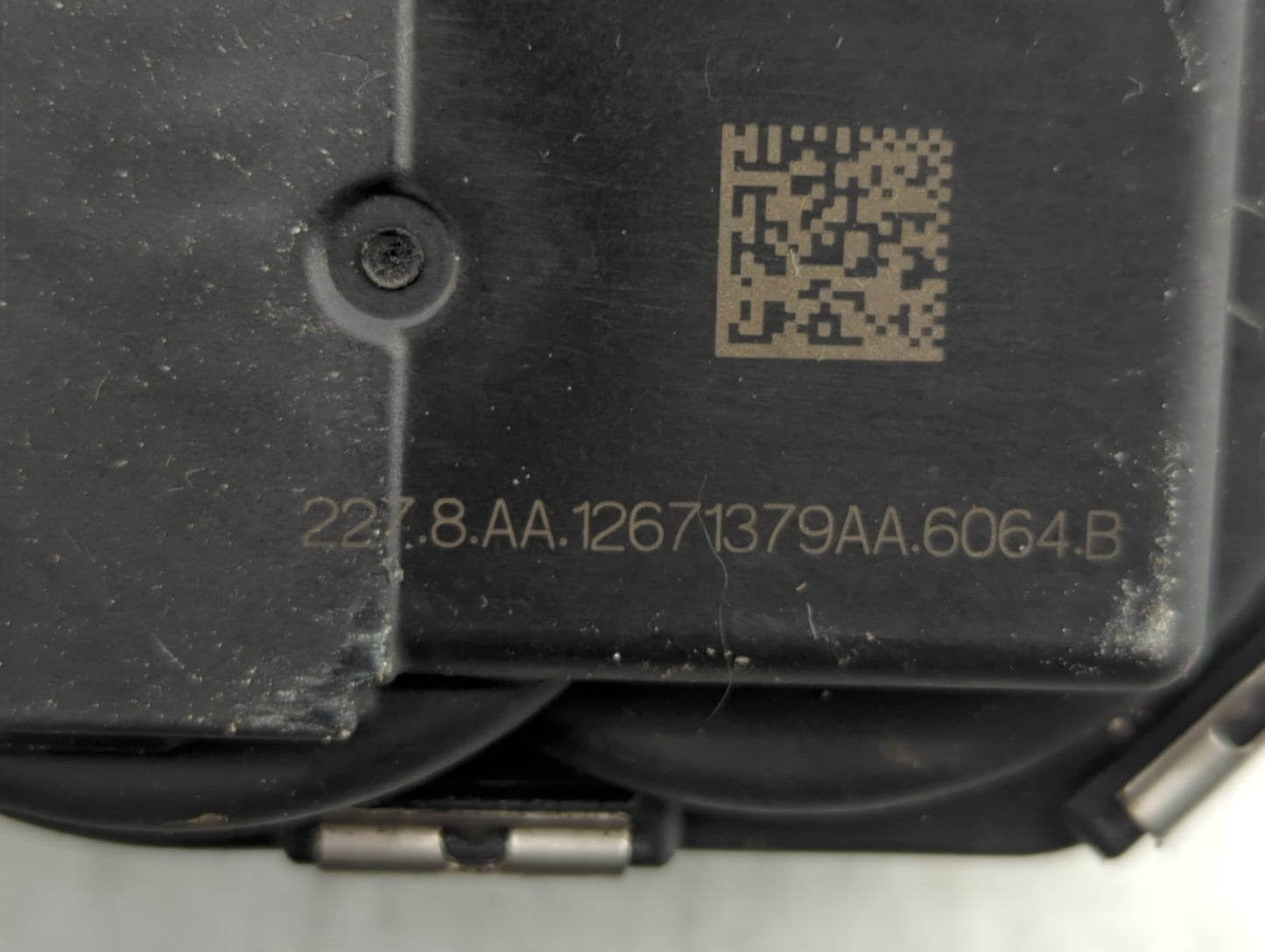 2018-2022 Chevrolet Equinox Throttle Body P/N:12671379AA Fits Fits 2016 2017 2018 2019 2020 2021 2022 OEM Used Auto Parts - 