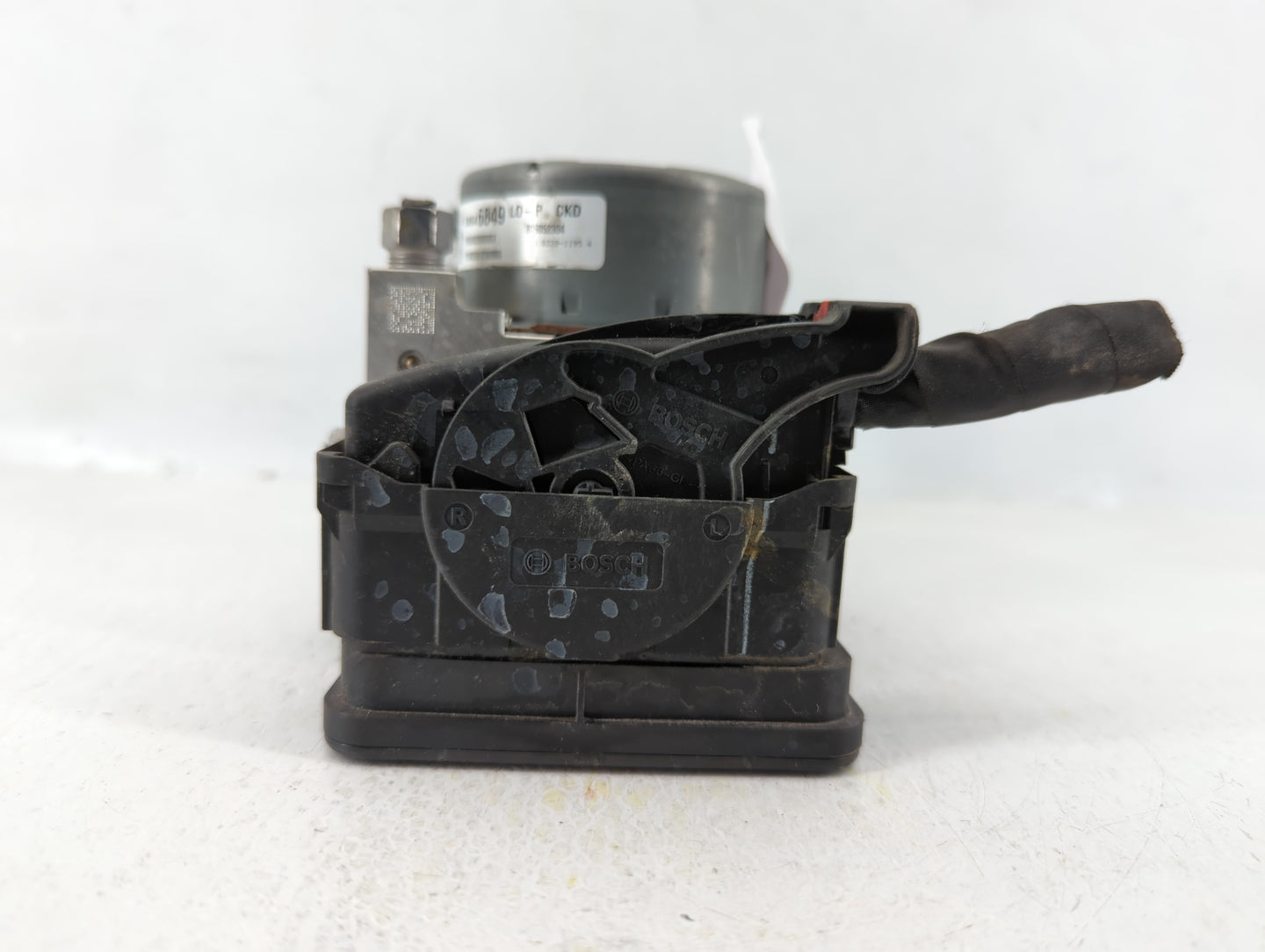 2018-2019 Chevrolet Equinox ABS Pump Control Module Replacement P/N:84646849 Fits Fits 2018 2019 2020 2021 OEM Used Auto Par