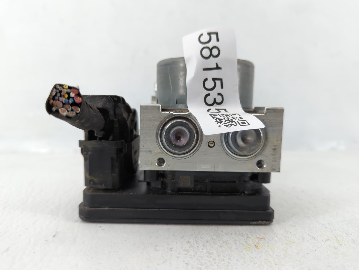 2018-2019 Chevrolet Equinox ABS Pump Control Module Replacement P/N:84646849 Fits Fits 2018 2019 2020 2021 OEM Used Auto Par