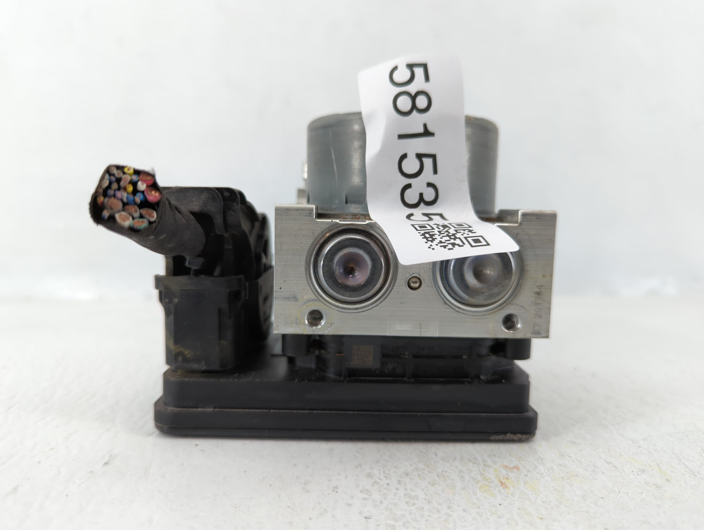 2018-2019 Chevrolet Equinox ABS Pump Control Module Replacement P/N:84646849 Fits Fits 2018 2019 2020 2021 OEM Used Auto Par
