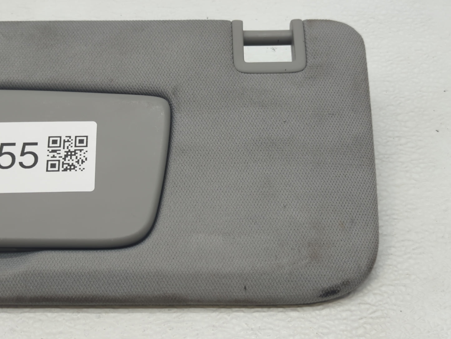 2018-2019 Chevrolet Equinox Sun Visor Shade Replacement Driver Left Mirror Fits Fits 2018 2019 OEM Used Auto Parts - Oemused