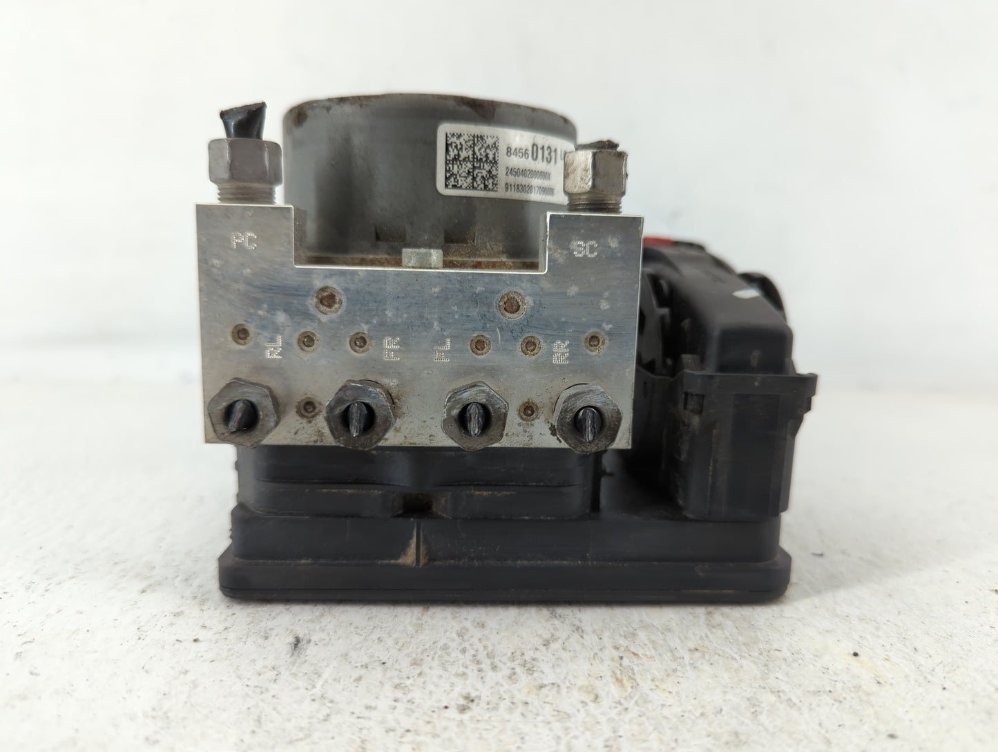 2018-2019 Chevrolet Equinox ABS Pump Control Module Replacement P/N:84560131 Fits Fits 2018 2019 2020 2021 OEM Used Auto Par