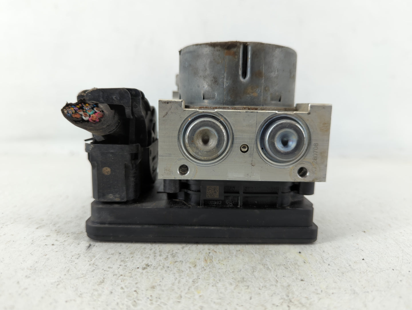 2018-2019 Chevrolet Equinox ABS Pump Control Module Replacement P/N:84560131 Fits Fits 2018 2019 2020 2021 OEM Used Auto Par