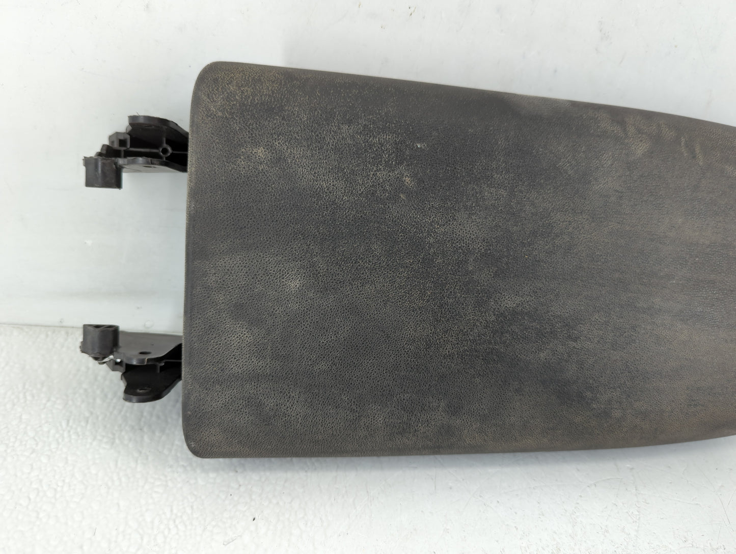 2018-2022 Chevrolet Equinox Center Console Armrest Cover Lid Black - Oemusedautoparts1.com