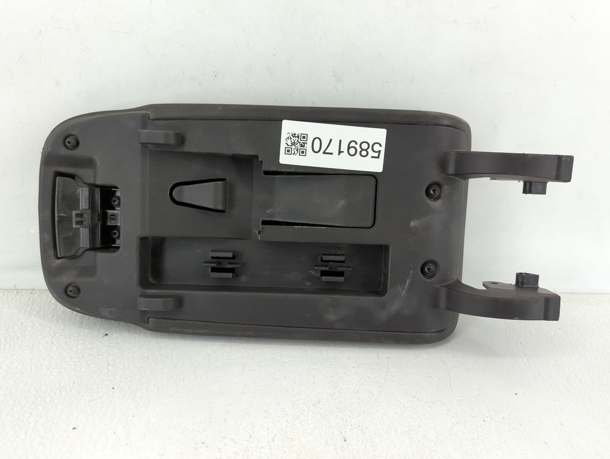 2018-2022 Chevrolet Equinox Center Console Armrest Cover Lid Black 589170 - Oemusedautoparts1.com
