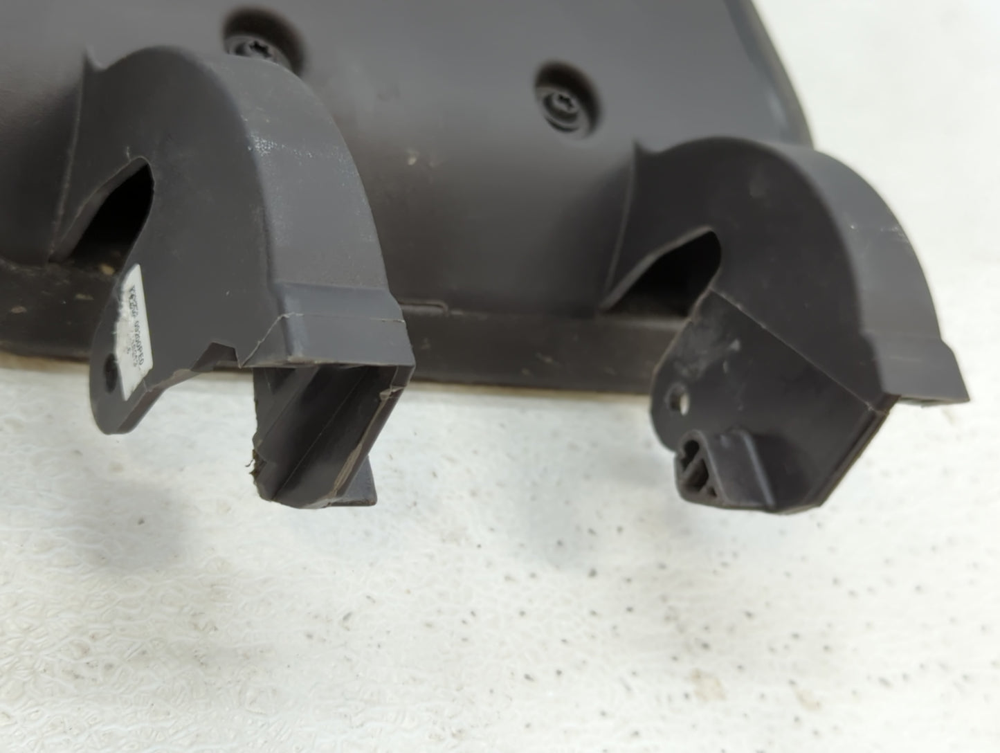 2018-2022 Chevrolet Equinox Center Console Armrest Cover Lid Black - Oemusedautoparts1.com