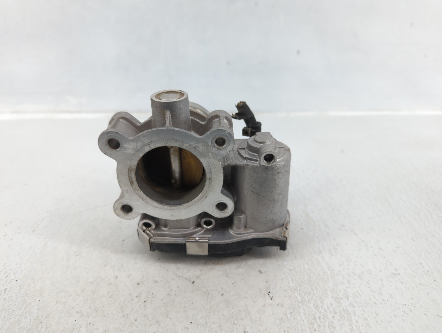 2018-2022 Chevrolet Equinox Throttle Body P/N:12671379AA Fits Fits 2016 2017 2018 2019 2020 2021 2022 OEM Used Auto Parts - 