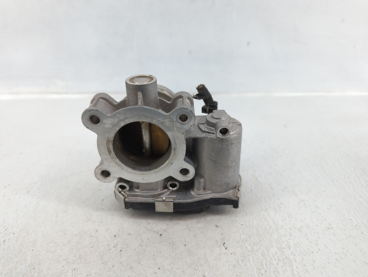 2018-2022 Chevrolet Equinox Throttle Body P/N:12671379AA Fits Fits 2016 2017 2018 2019 2020 2021 2022 OEM Used Auto Parts - 