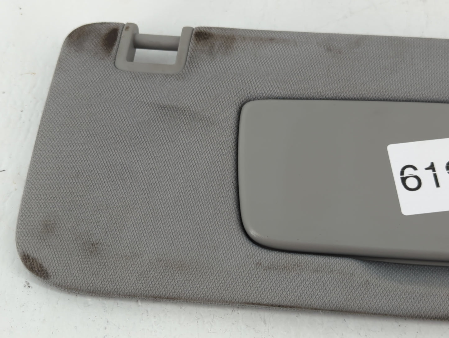 2018-2019 Chevrolet Equinox Sun Visor Shade Replacement Passenger Right Mirror Fits Fits 2018 2019 OEM Used Auto Parts - Oem