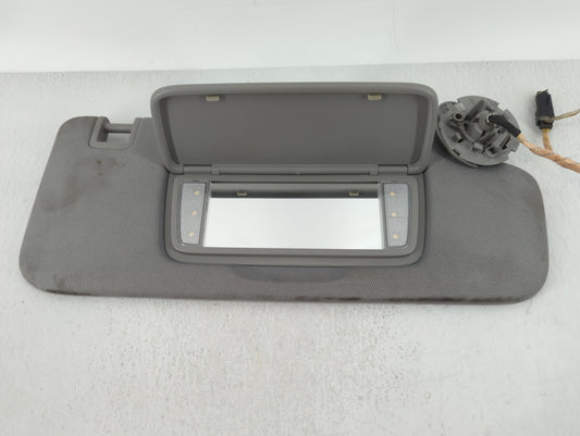 2018-2019 Chevrolet Equinox Sun Visor Shade Replacement Passenger Right Mirror Fits Fits 2018 2019 OEM Used Auto Parts - Oem