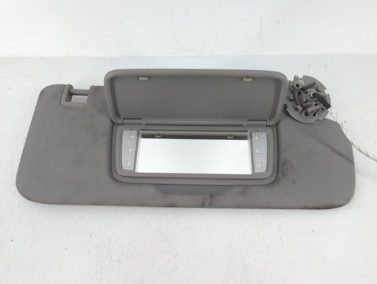 2018-2019 Chevrolet Equinox Sun Visor Shade Replacement Passenger Right Mirror Fits Fits 2018 2019 OEM Used Auto Parts - Oem