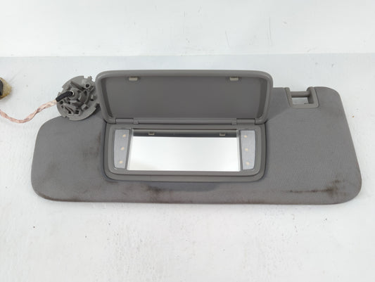 2018-2019 Chevrolet Equinox Sun Visor Shade Replacement Passenger Right Mirror Fits Fits 2018 2019 OEM Used Auto Parts - Oem