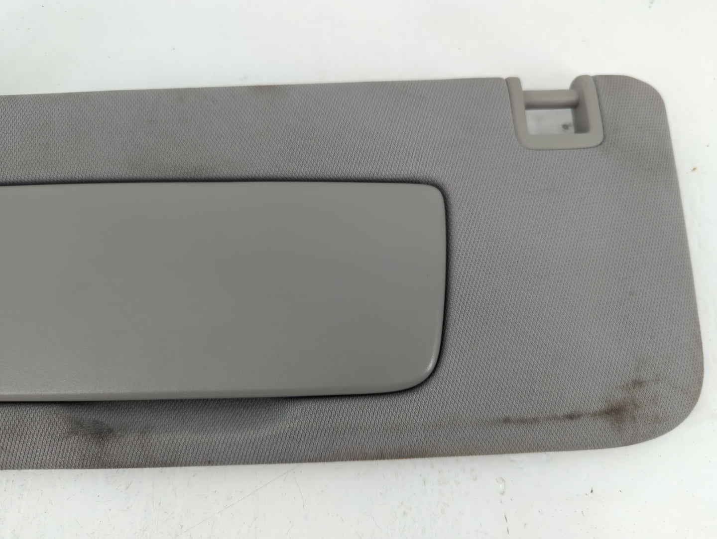 2018-2019 Chevrolet Equinox Sun Visor Shade Replacement Passenger Right Mirror Fits Fits 2018 2019 OEM Used Auto Parts - Oem