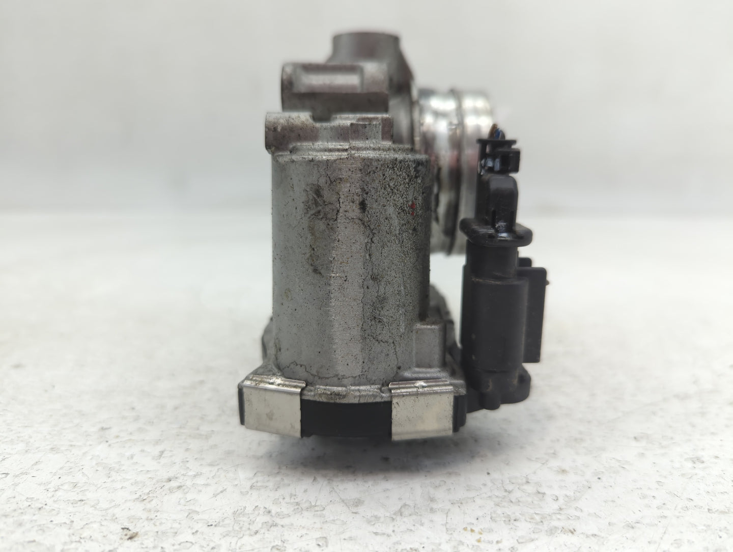 2018-2022 Chevrolet Equinox Throttle Body P/N:0489AA126713 Fits Fits 2016 2017 2018 2019 2020 2021 2022 OEM Used Auto Parts 