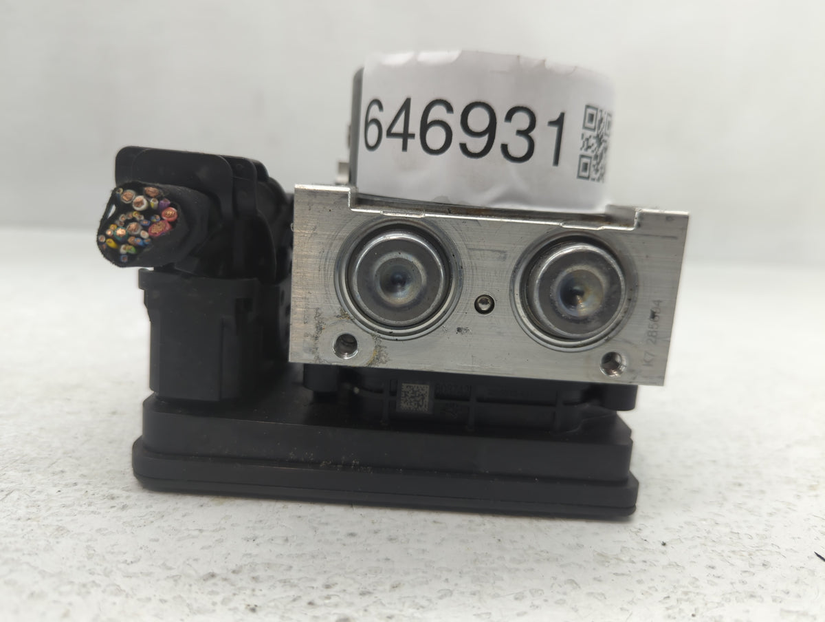 2018-2019 Chevrolet Equinox Anti-Lock Brake ABS Pump Module Actuator OEM P/N:84560131 Fits Fits 2018 2019 2020 2021 OEM Used